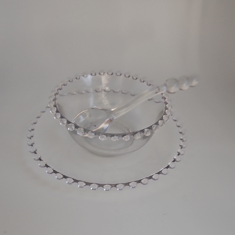 Vintage Clear Glass Bowl Set with Beaded Rim